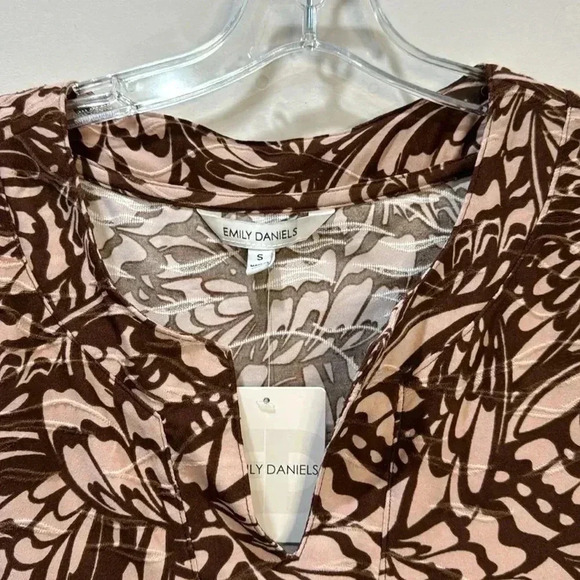 Emily Daniels Women's Long Sleeve Brown and Tan Pattern Pull Over Shirt Size S - Picture 3 of 11